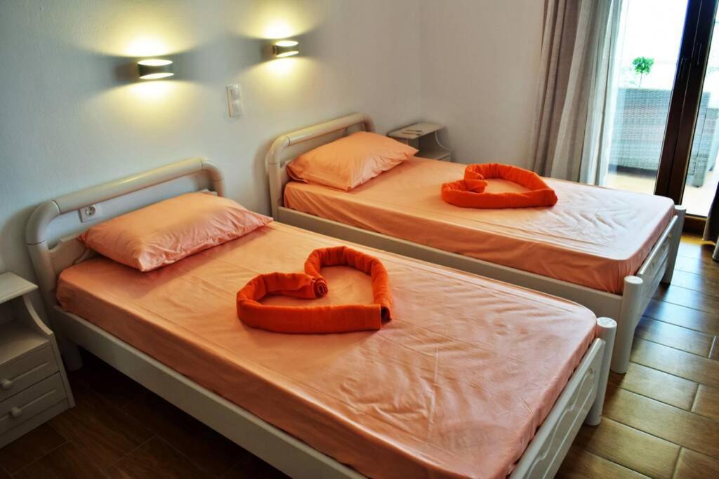 Meltemi Appartment Патитири Экстерьер фото